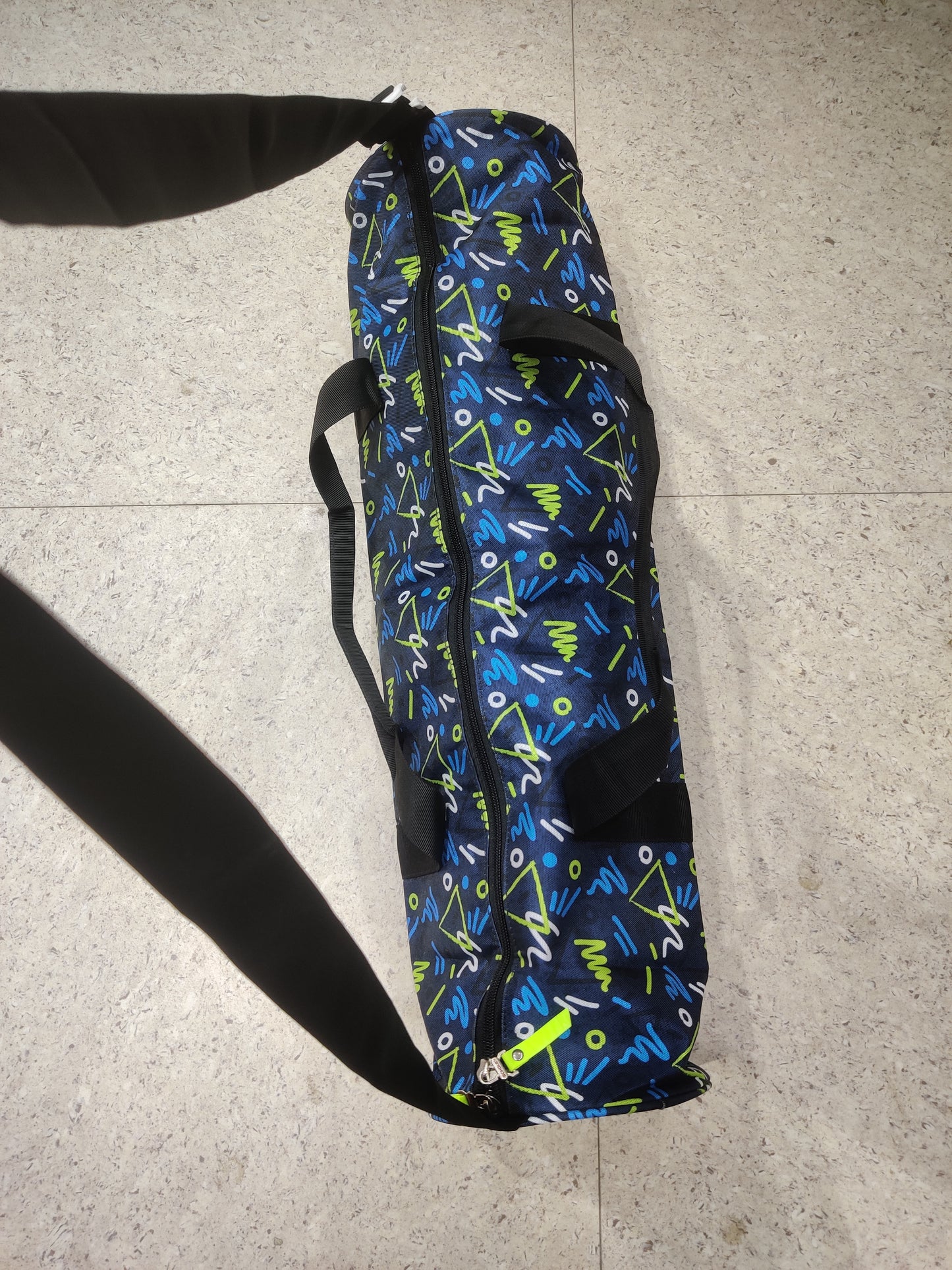 Yoga Mat Cover Bag for Men and Women, Fabric Exercise Mat Carry Bag Cover and Shoulder Strap Water Proof Polyster Material, Large Size, 4mm to 6mm Yoga Mat Fit