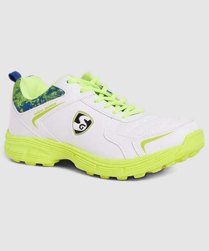 SG savage cricket stud shoes