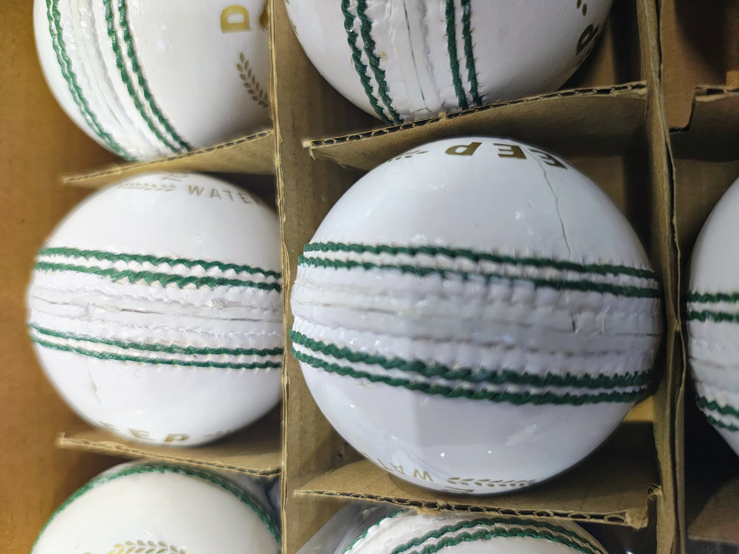 Deep tournament leather ball