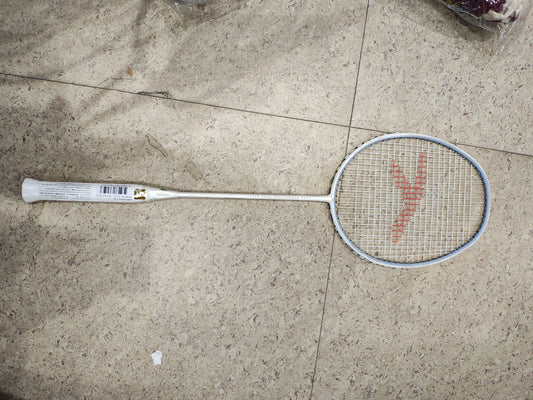HUNDRED PREDATOR PRO 40 LBS 5U BADMINTON RACKET