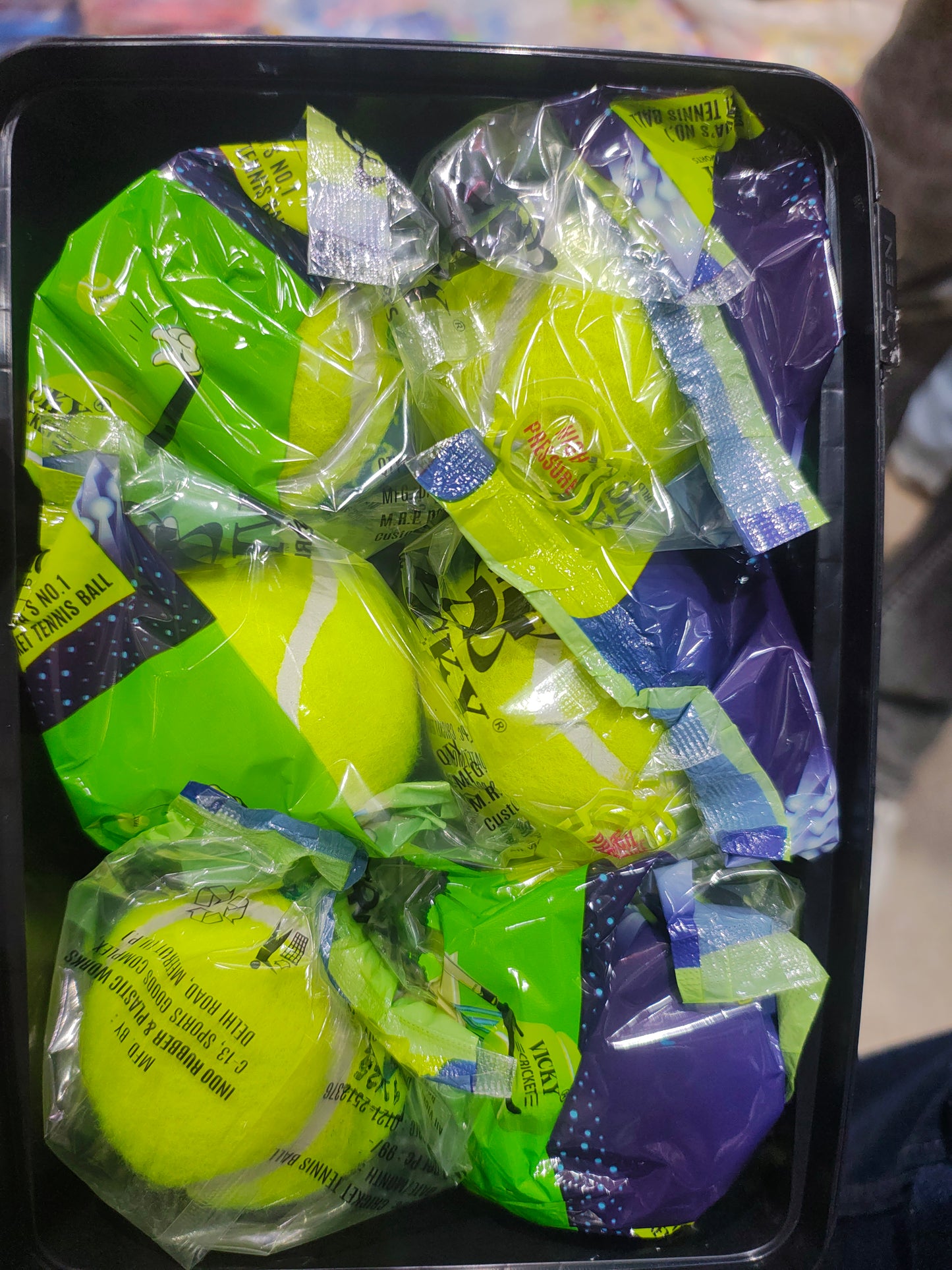 Vicky Yellow Tennis/Cricket Ball Light - Pack of 6